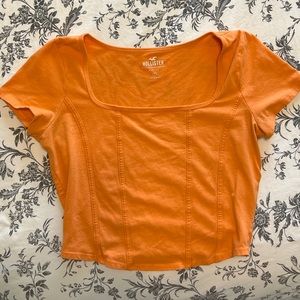 Hollister Must-Have Collection Large Baby Tee in Orange